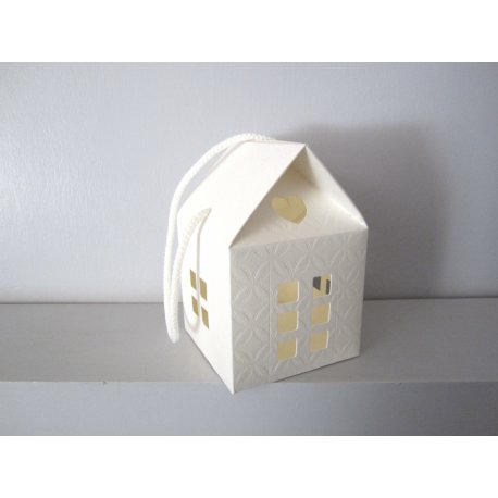 Boite maison 8 cm