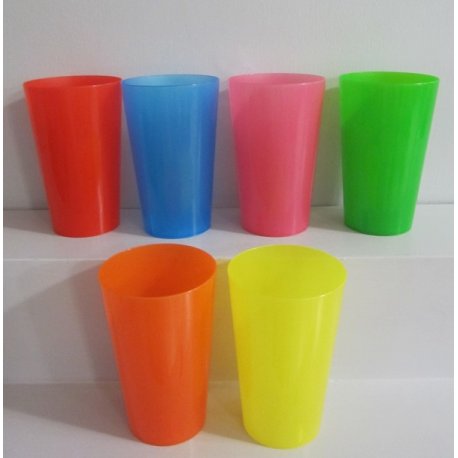 Verres couleurs plastique rigide